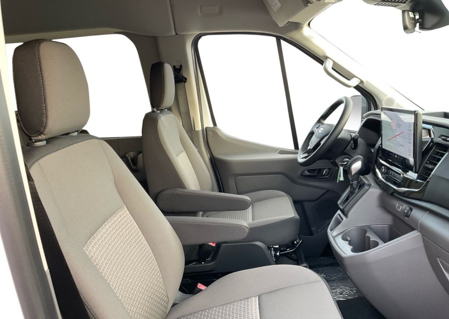 2025 Ford Transit Passenger Van XLT - Photo 15