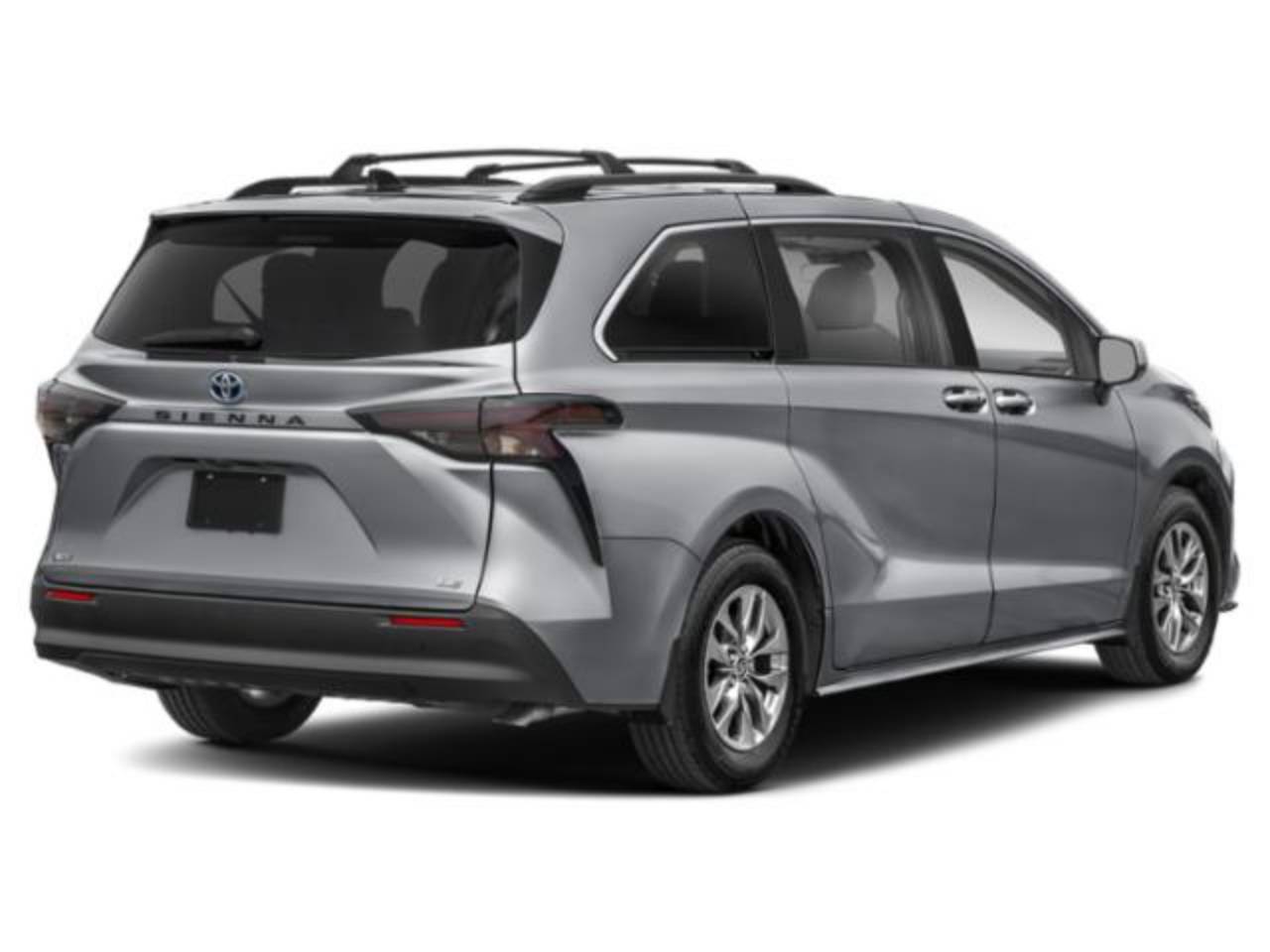 2025 Toyota Sienna LE - Photo 22