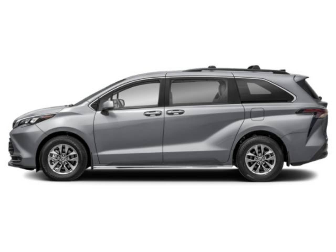 2025 Toyota Sienna LE - Photo 23