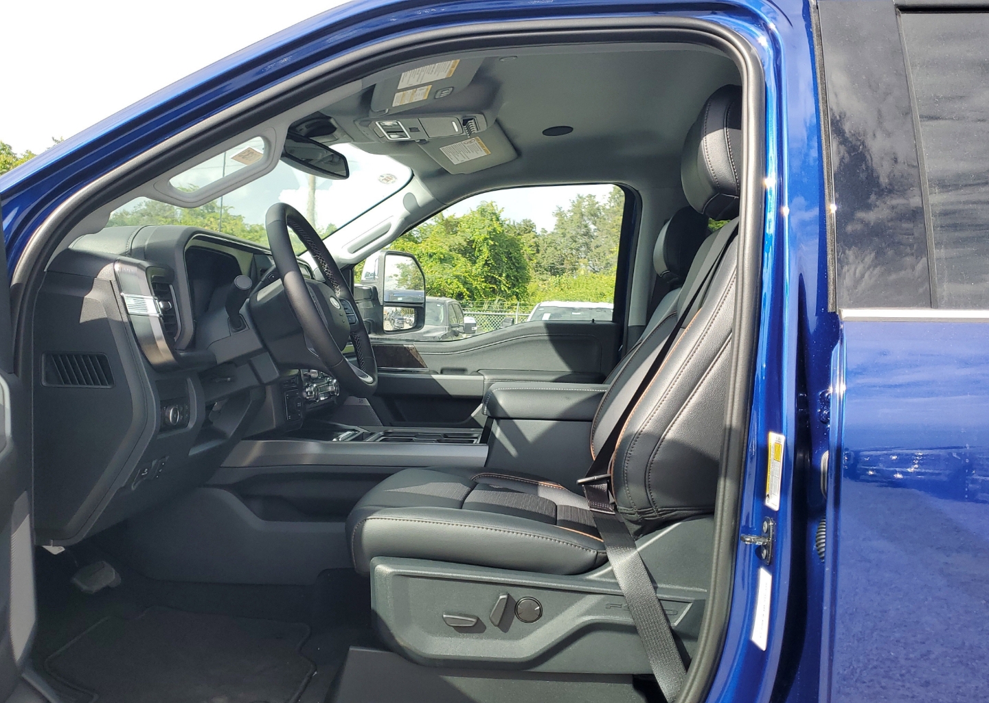 2026 Ford F-350 Super Duty Lariat - Photo 16