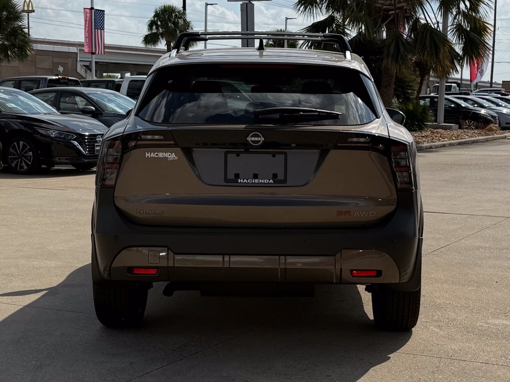 2026 Nissan KICKS SR AWD - Photo 6