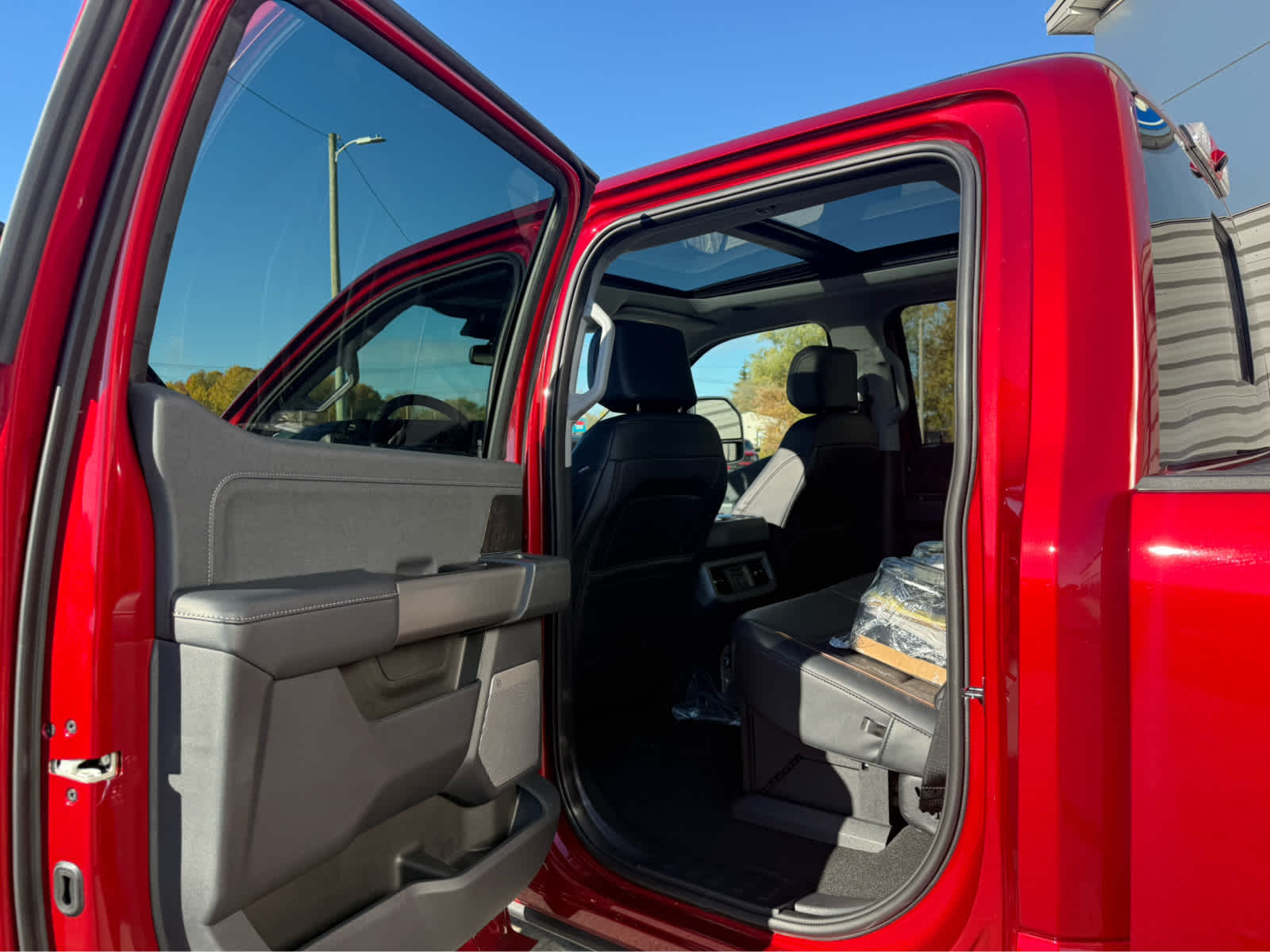 2026 Ford F-350 Super Duty Lariat - Photo 23