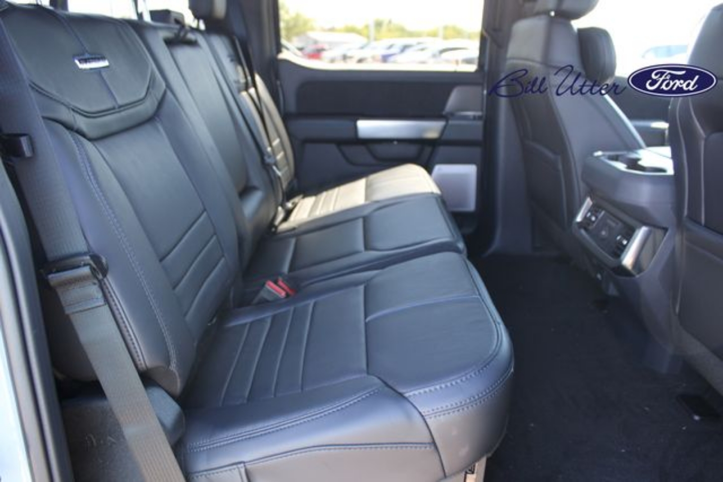 2026 Ford F-250 Super Duty Platinum - Photo 9