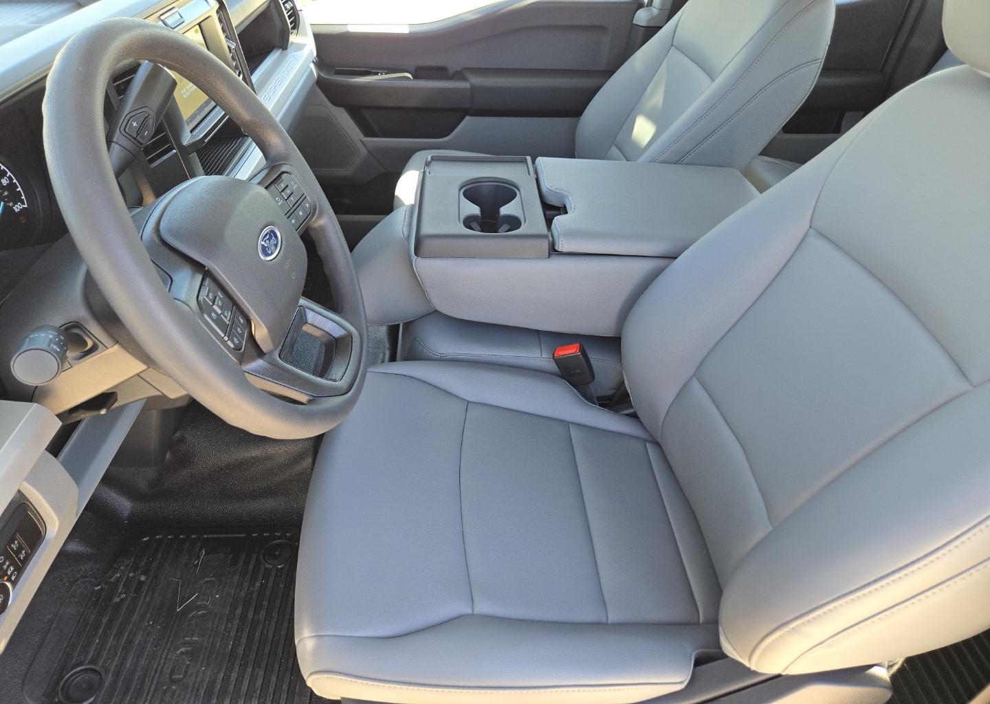2026 Ford F-250 Super Duty XL - Photo 9