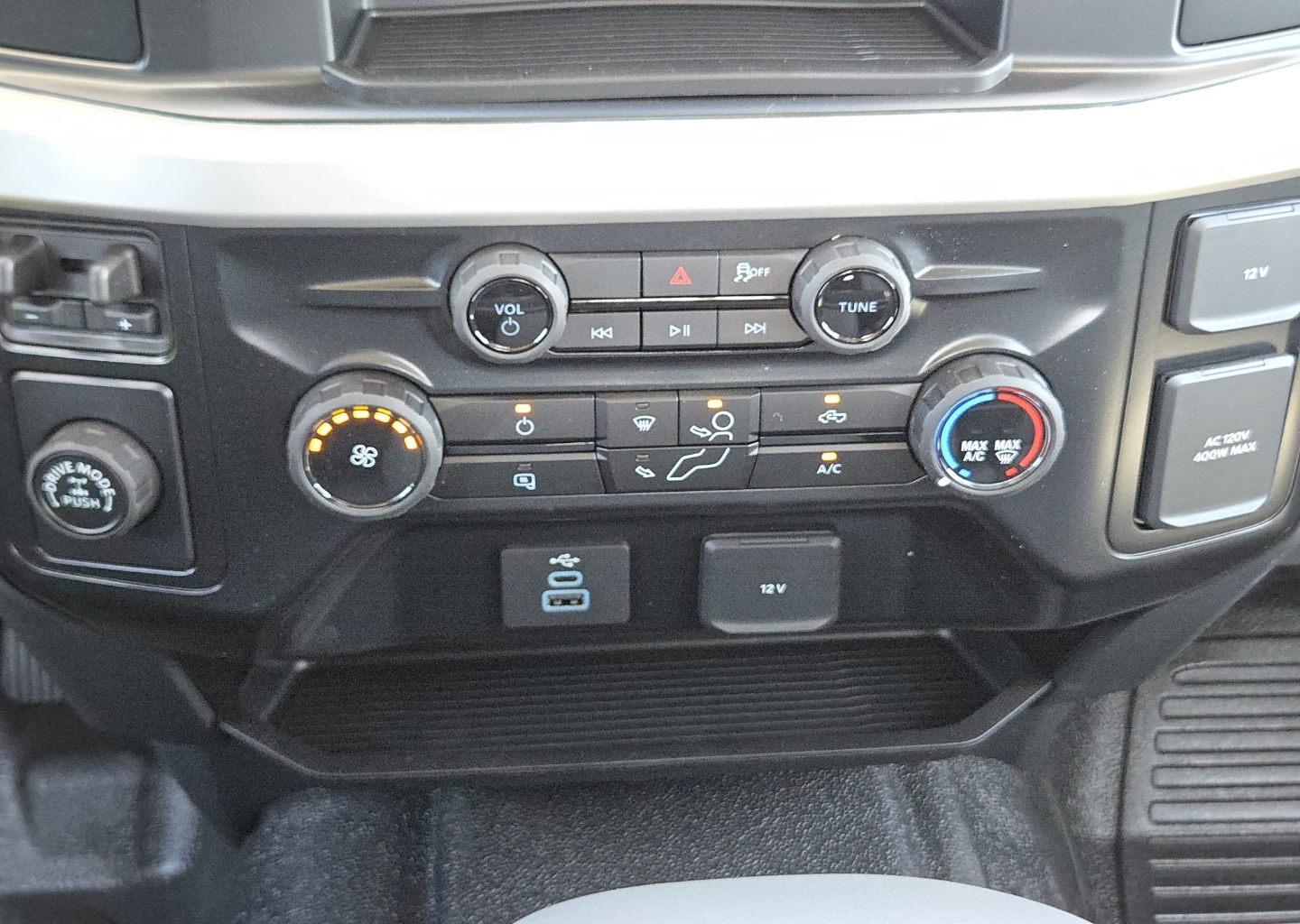 2026 Ford F-250 Super Duty XL - Photo 14