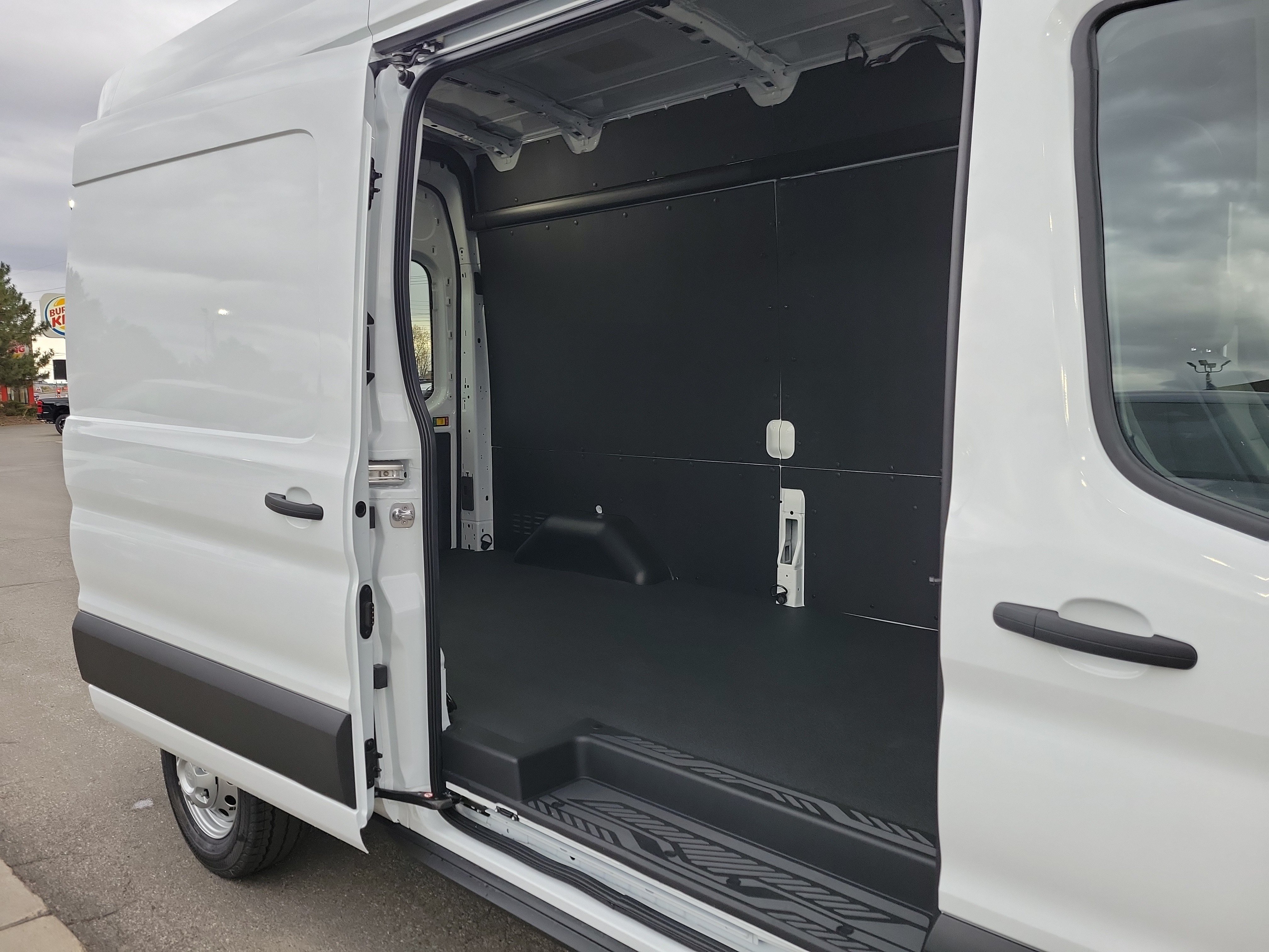 2026 Ford Transit Van Base - Photo 10