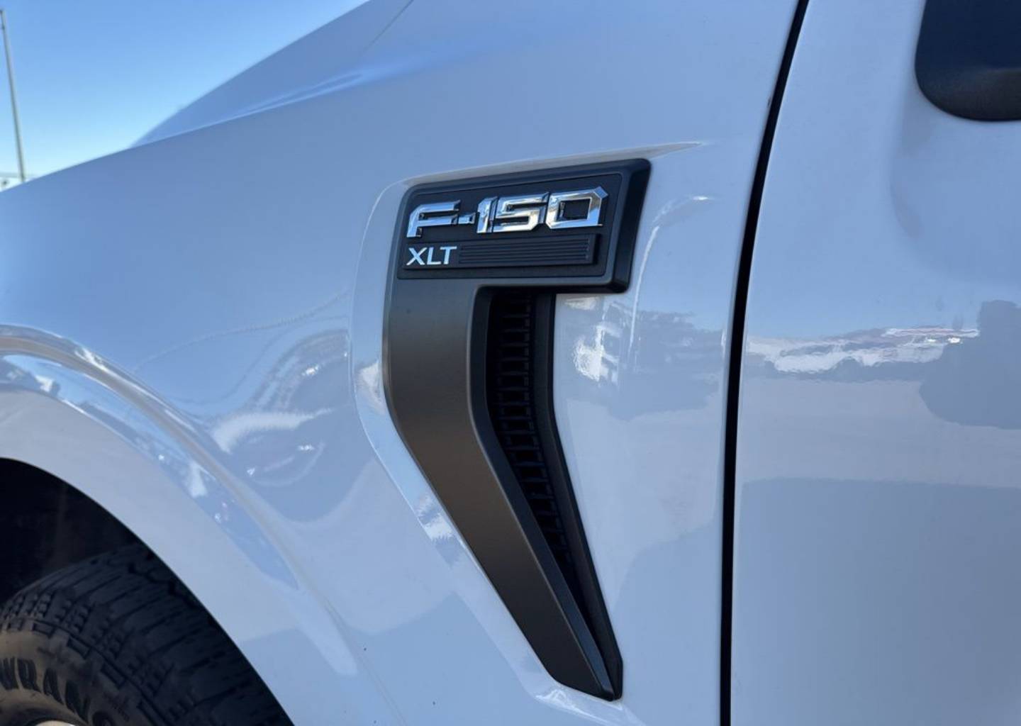 2023 Ford F-150 XLT - Photo 23