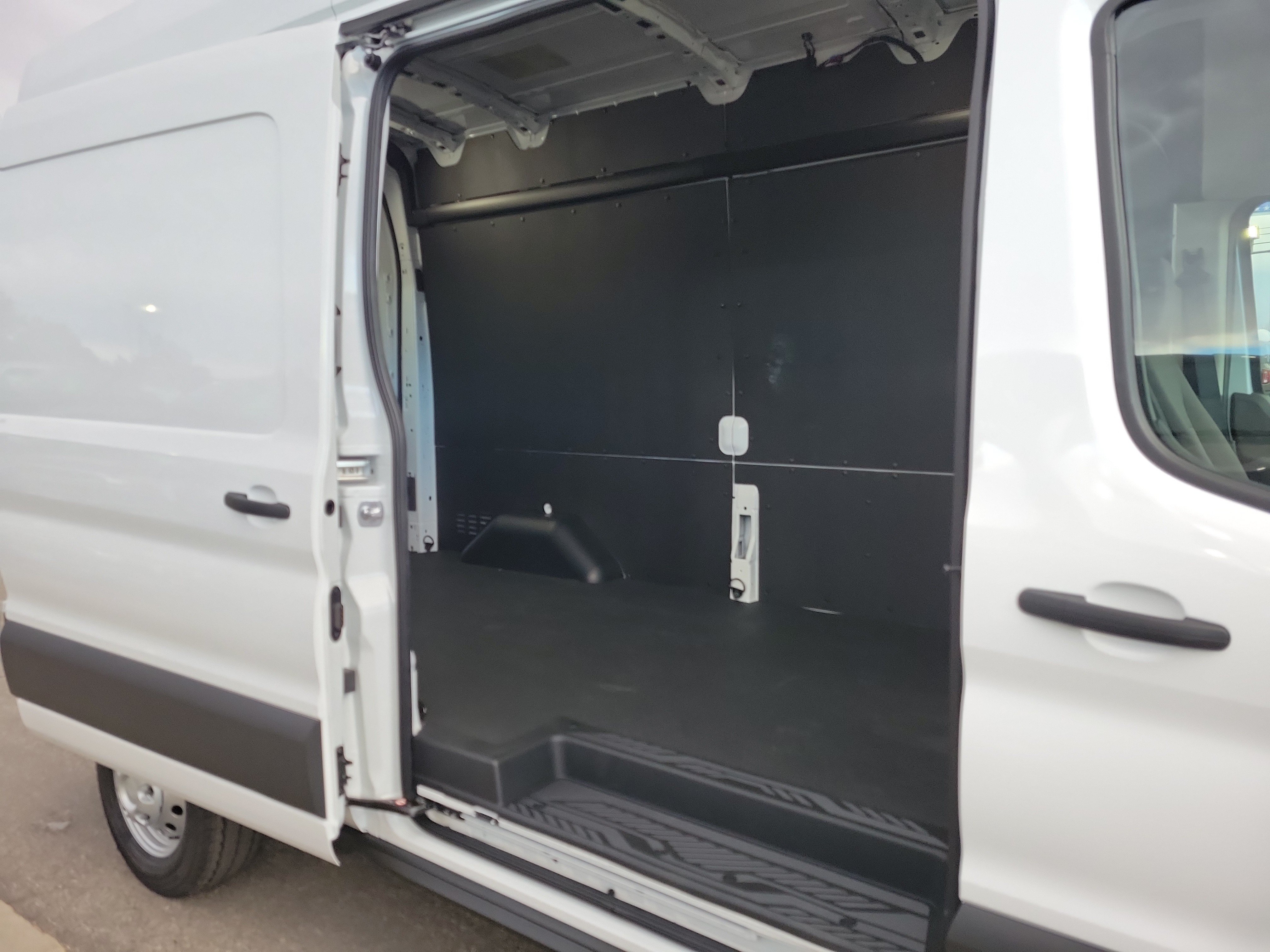 2026 Ford Transit Van Base - Photo 10