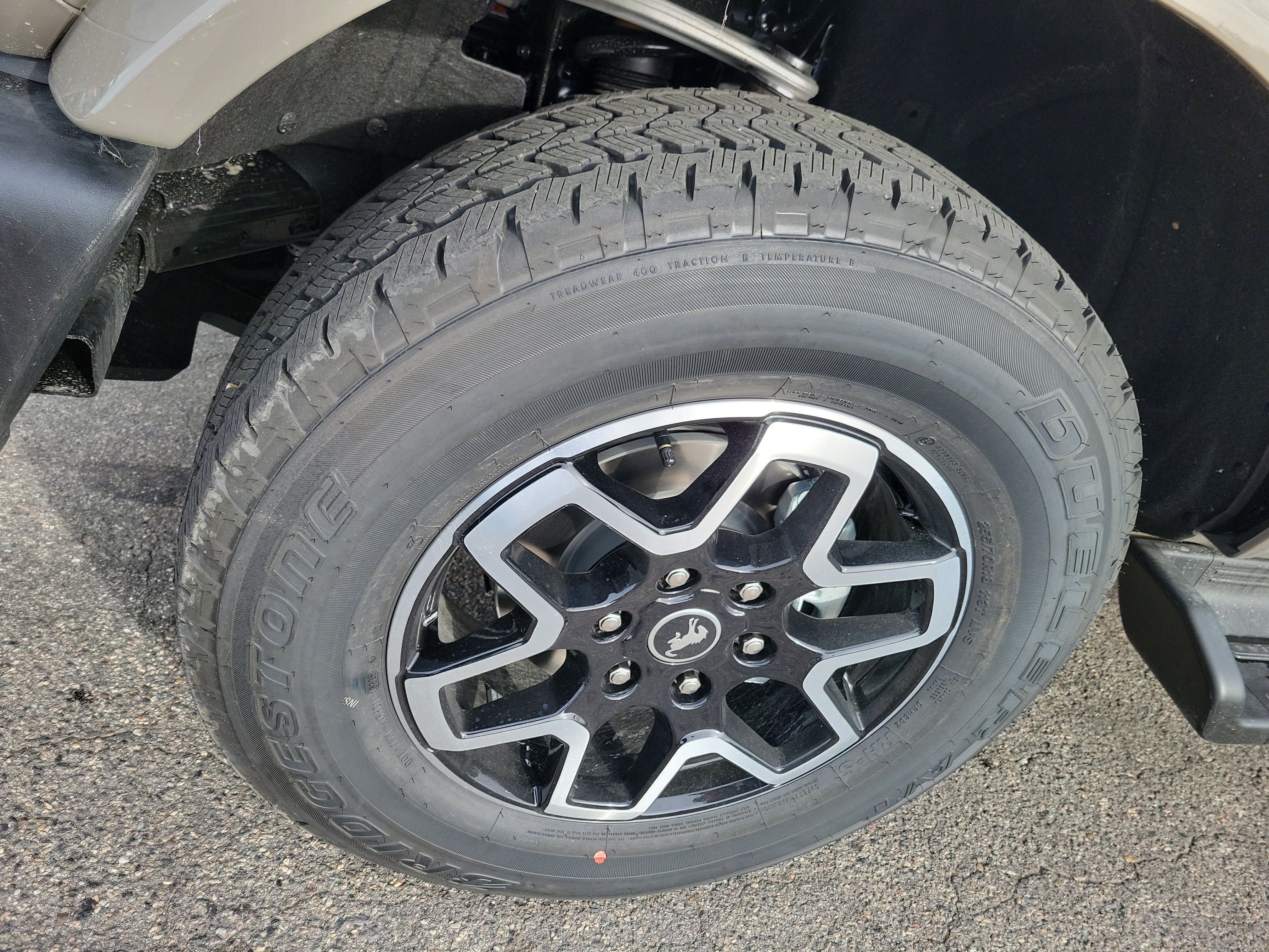 2025 Ford Bronco 4-Door Outer Banks - Photo 8