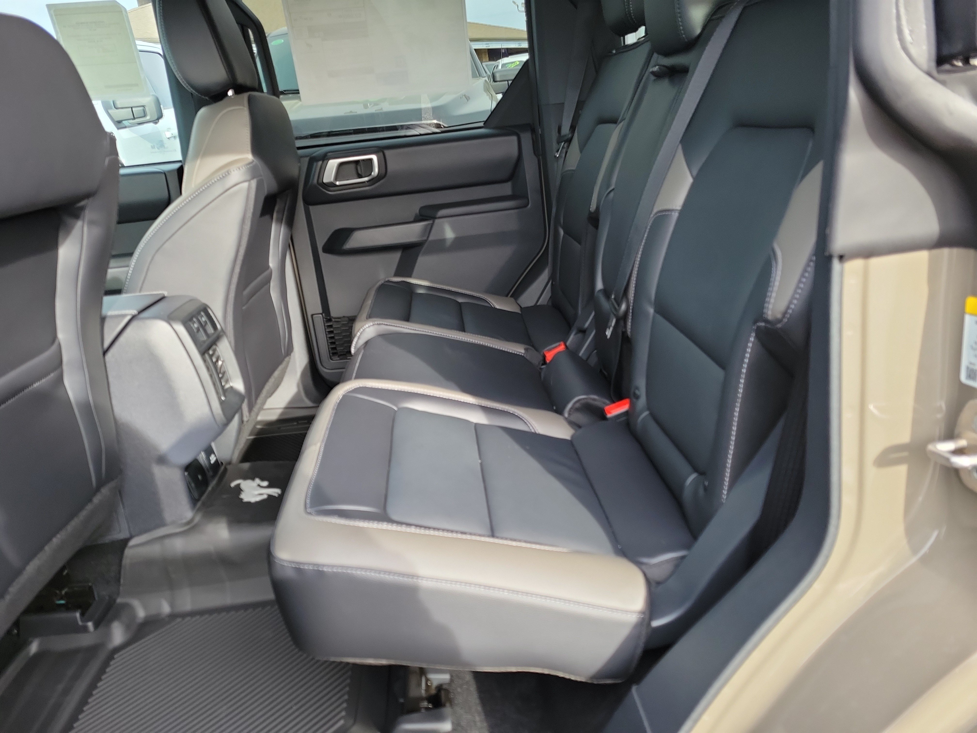 2025 Ford Bronco 4-Door Outer Banks - Photo 12