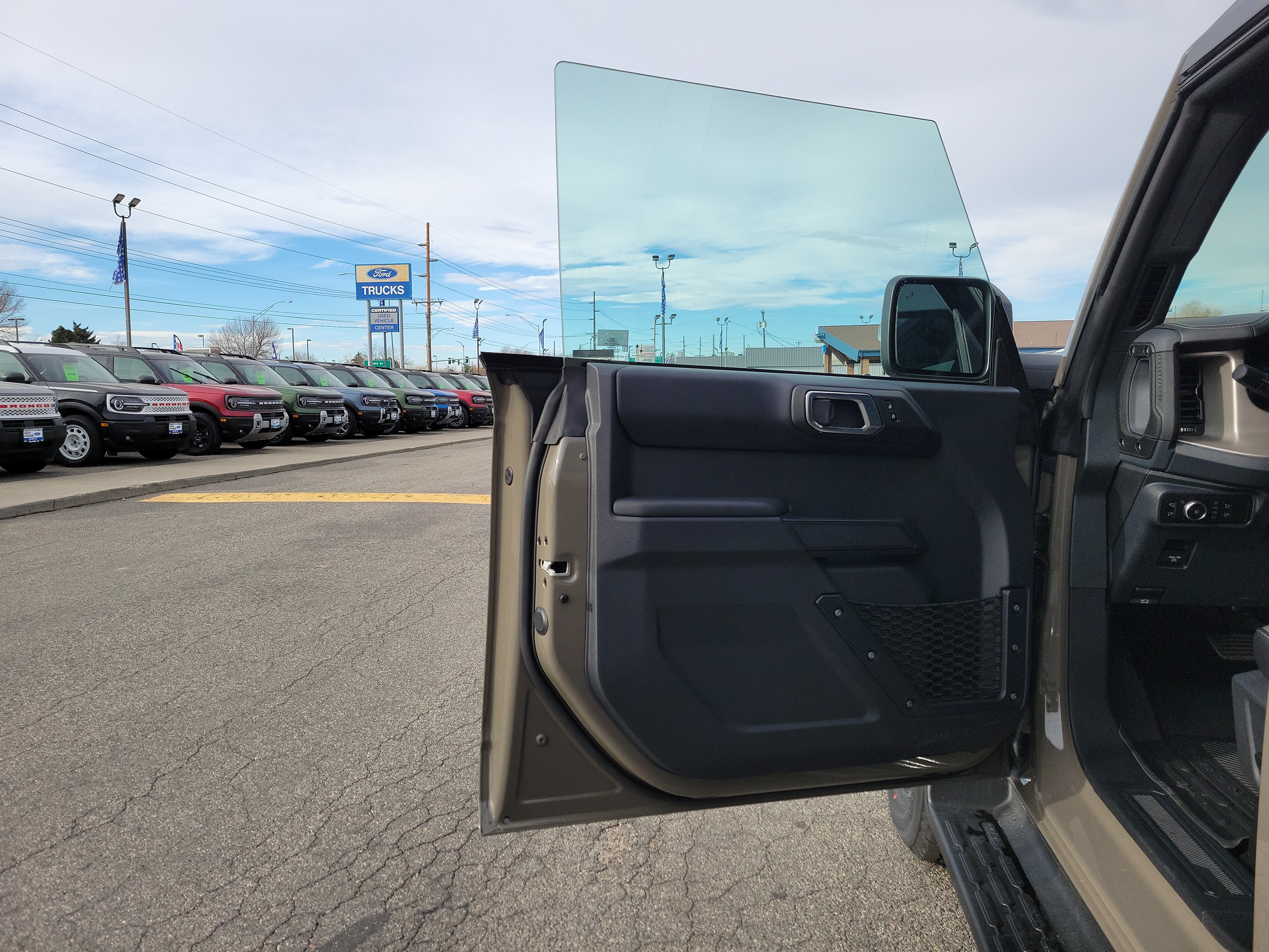 2025 Ford Bronco 4-Door Outer Banks - Photo 15