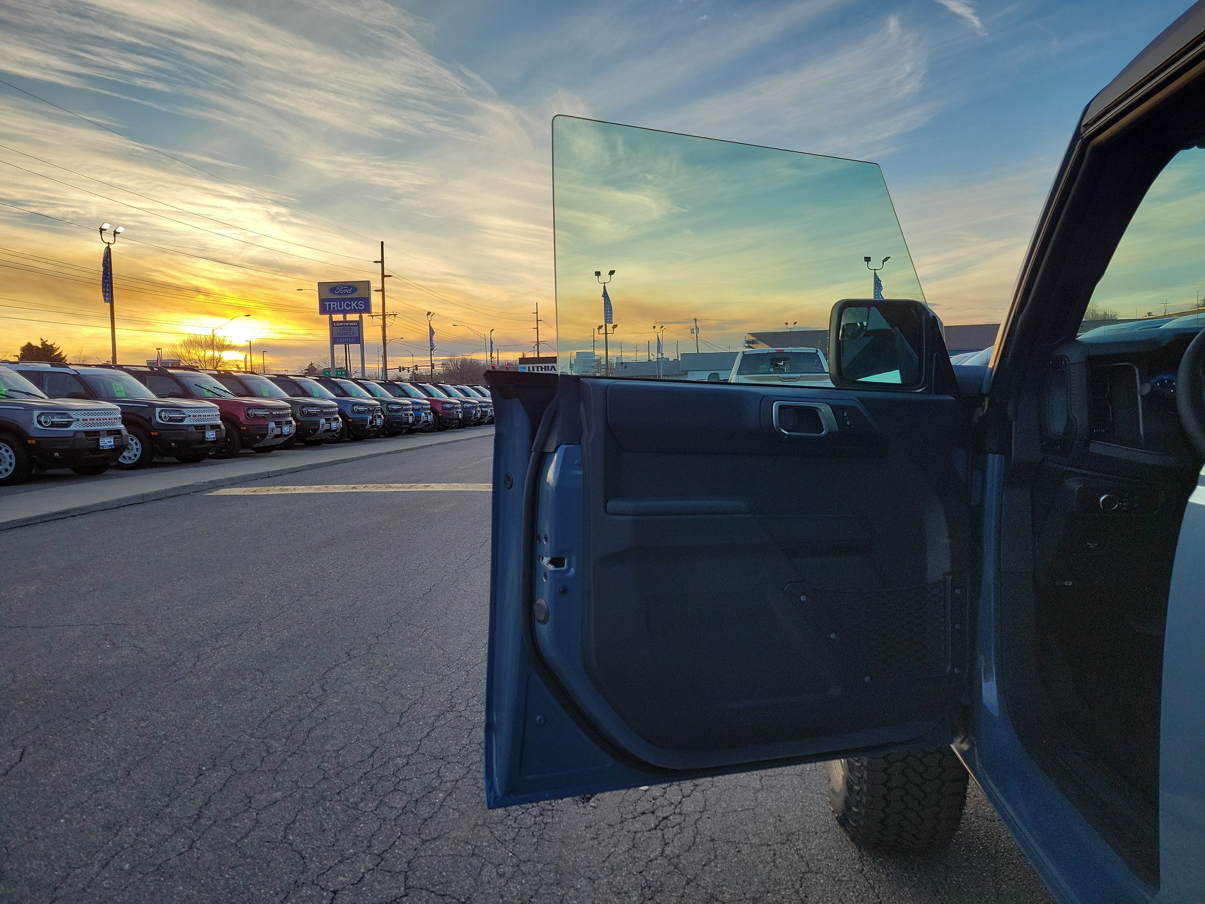 2025 Ford Bronco 4-Door Base - Photo 15