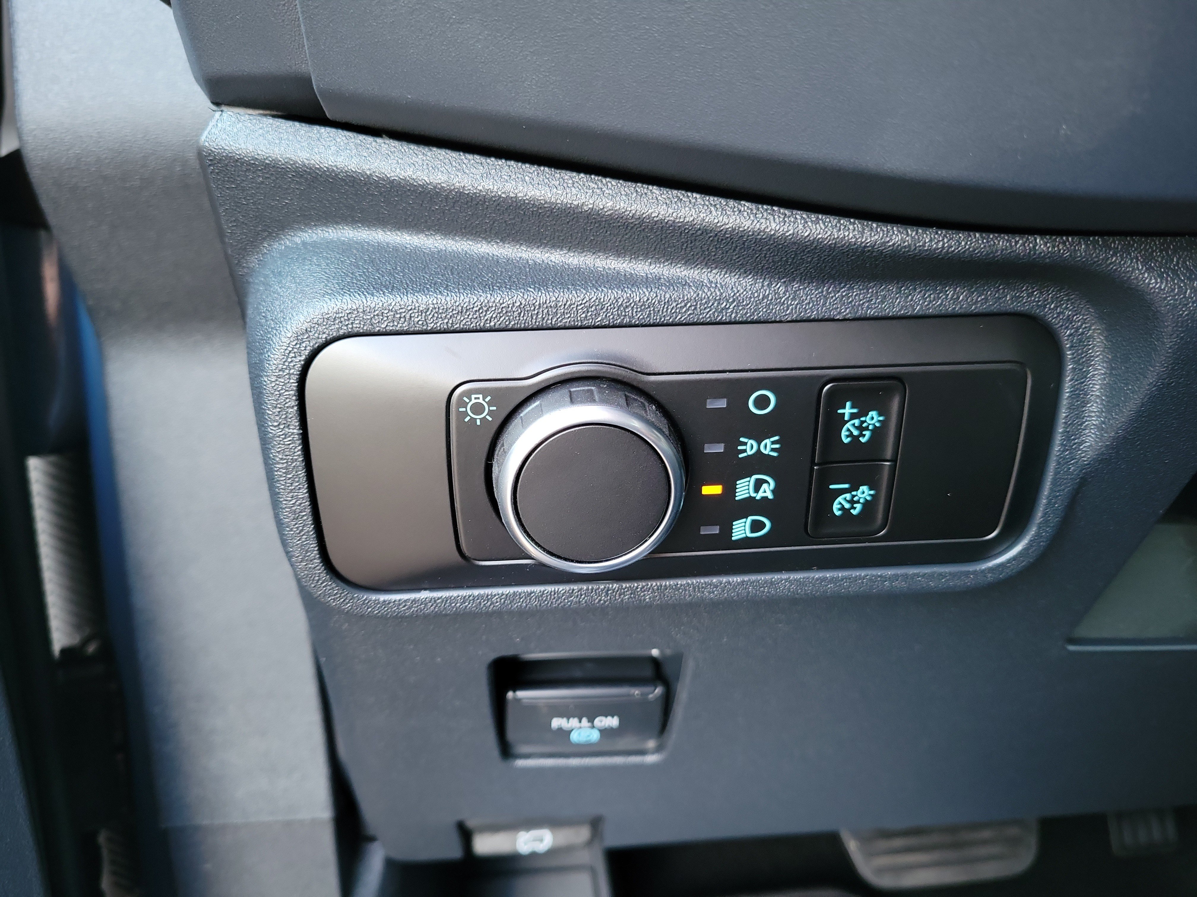 2025 Ford Bronco 4-Door Base - Photo 18