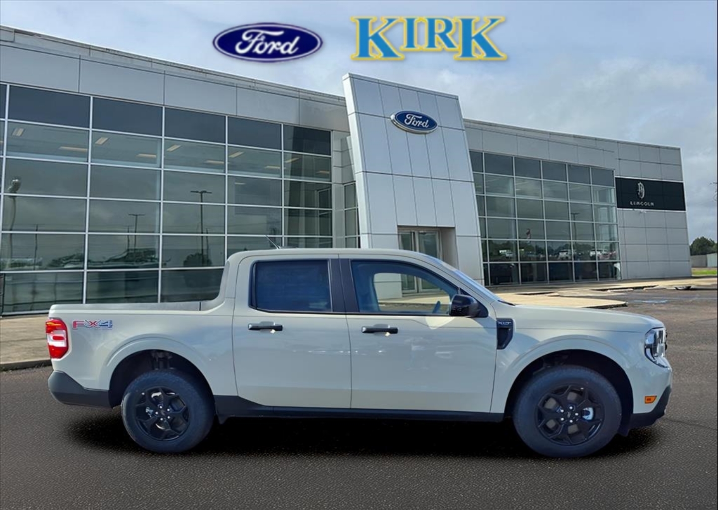 2025 Ford Maverick XLT - Photo 6