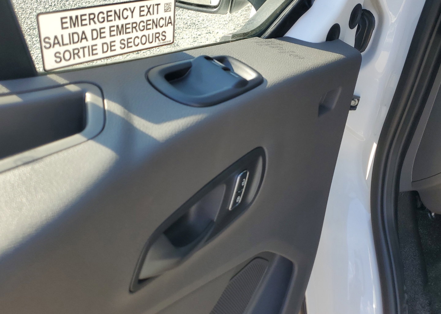 2026 Ford Transit Passenger Van XL - Photo 18