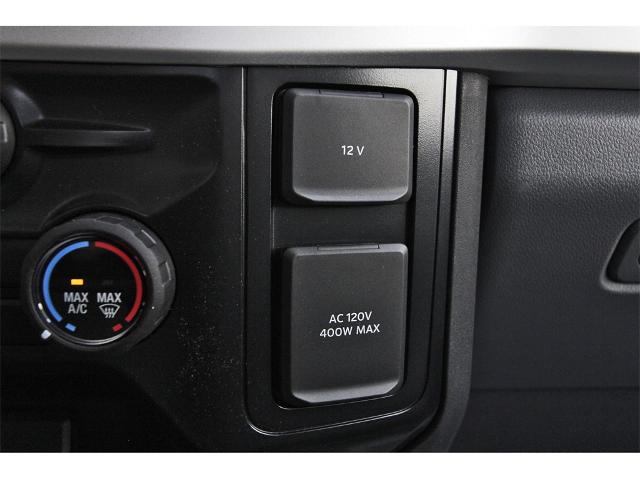 2025 Ford F-550 Super Duty Chassis Cab XLT - Photo 23