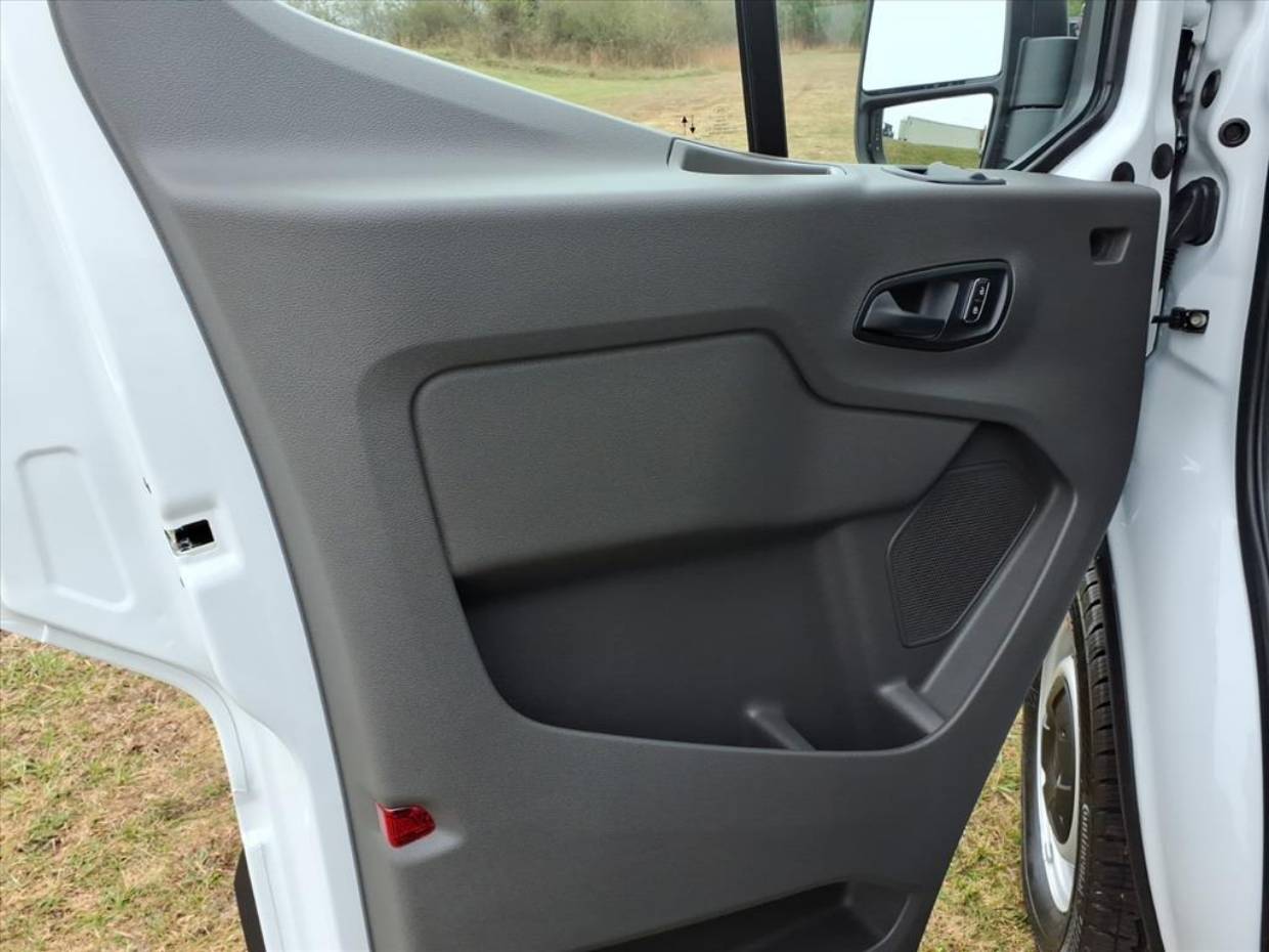 2026 Ford Transit Van Base - Photo 7
