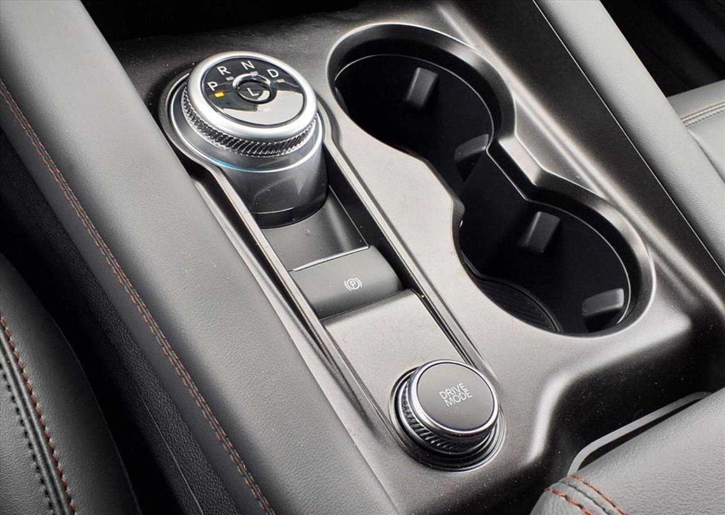 2026 Ford Explorer Active - Photo 17