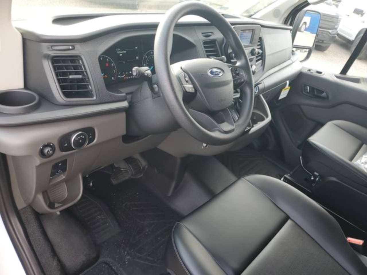 2025 Ford Transit Van Base - Photo 11