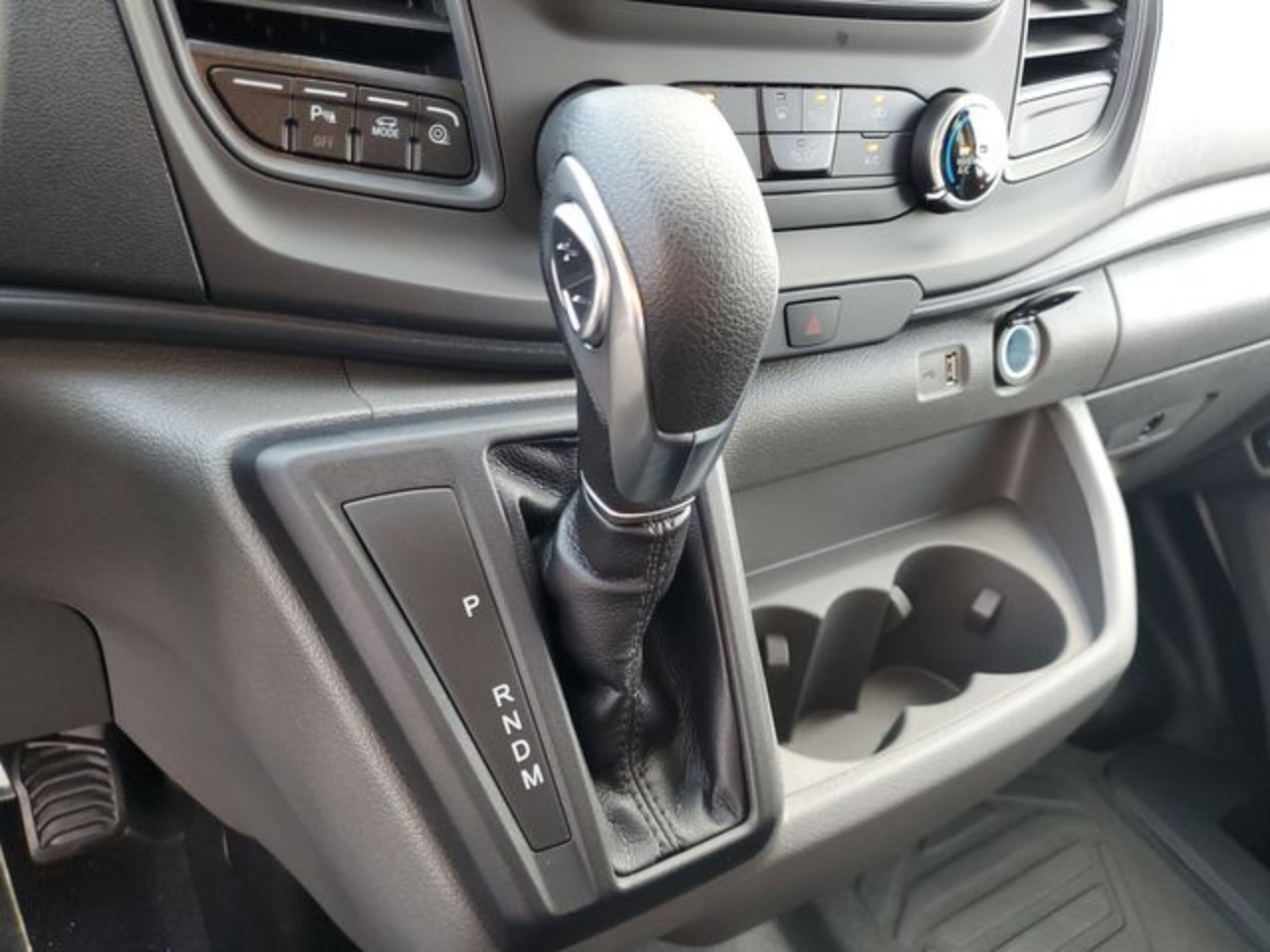 2025 Ford Transit Van Base - Photo 16