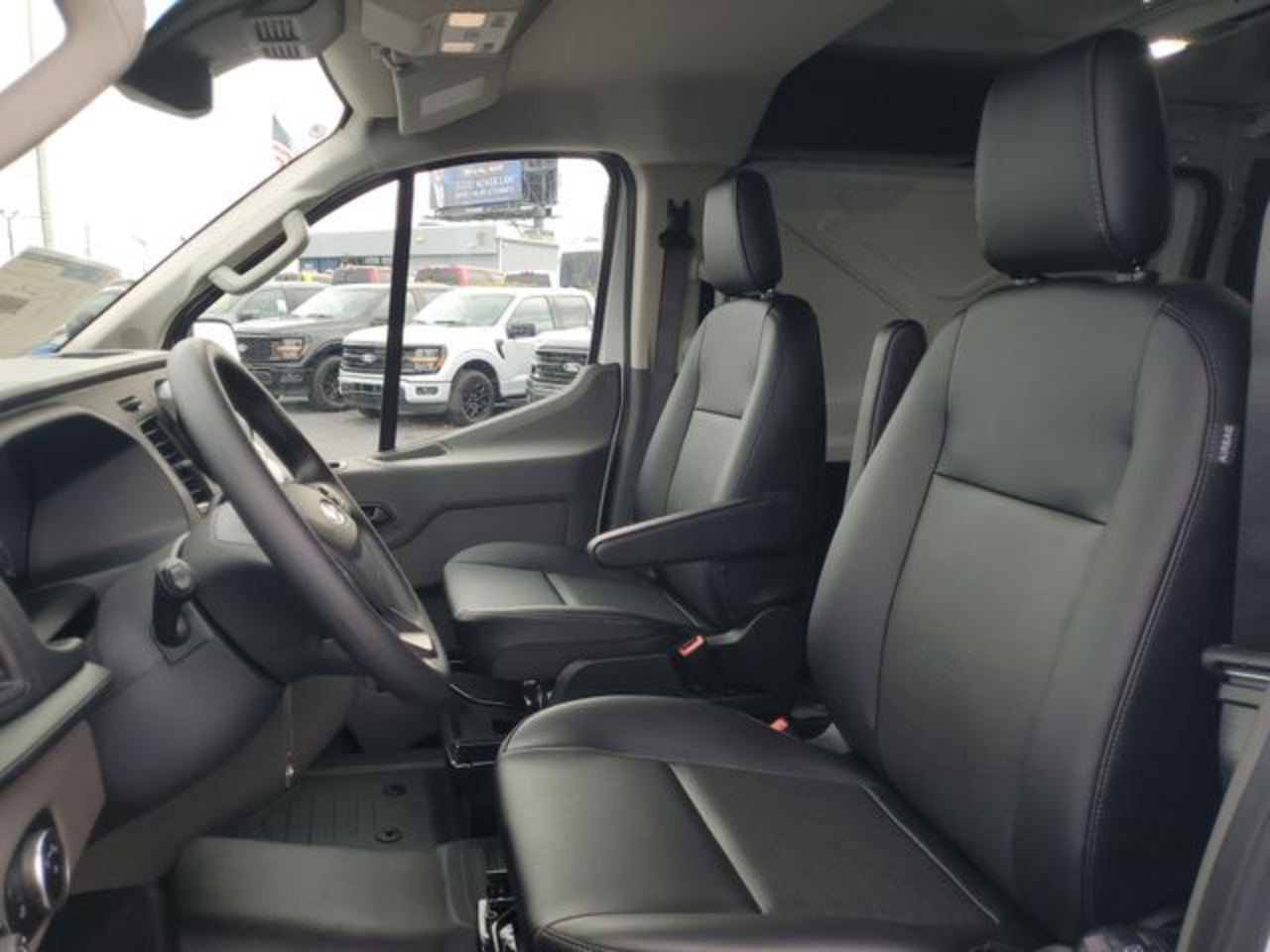 2025 Ford Transit Van Base - Photo 11