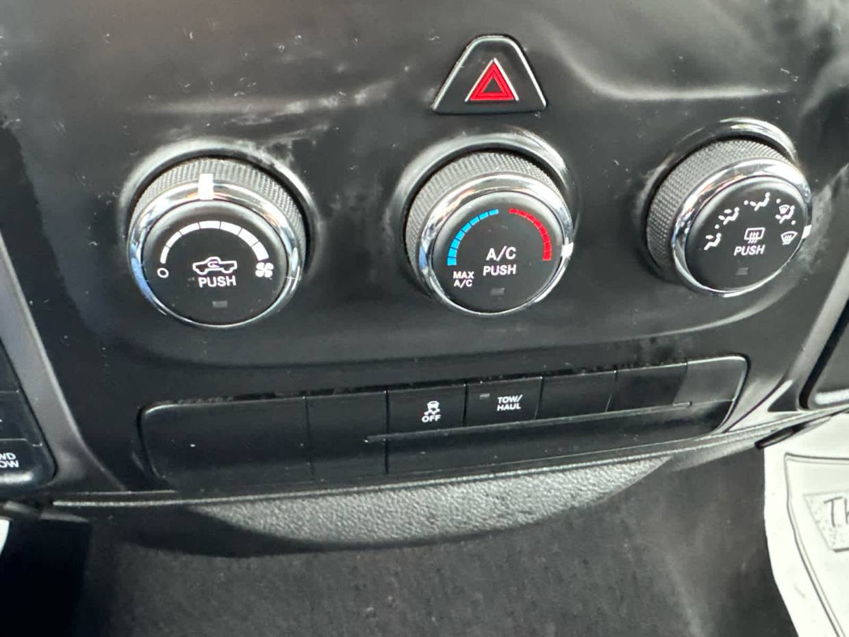 2024 RAM Ram 1500 Classic SLT - Photo 21