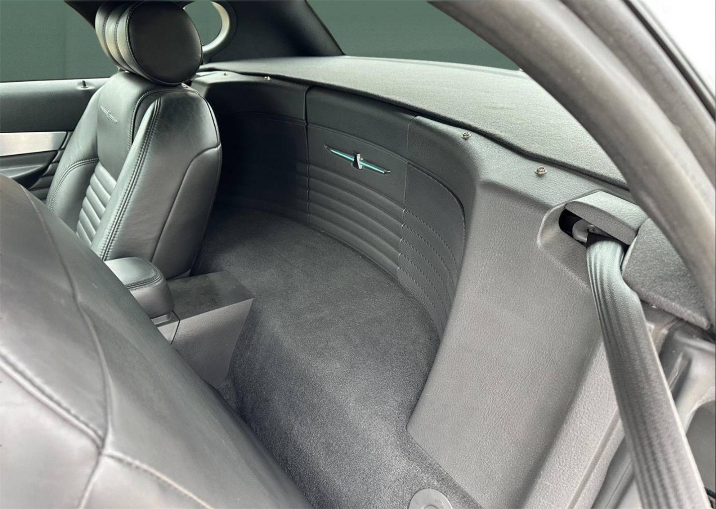 2002 Ford Thunderbird Deluxe - Photo 12
