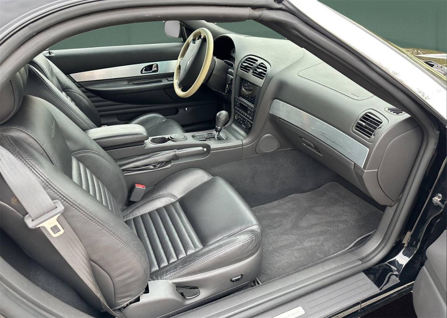 2002 Ford Thunderbird Deluxe - Photo 15