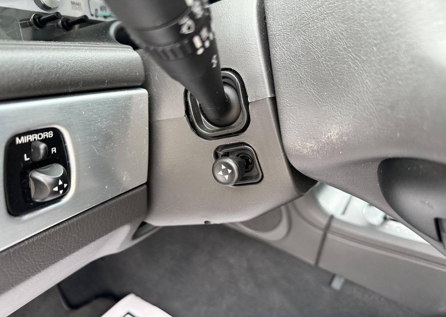 2002 Ford Thunderbird Deluxe - Photo 22