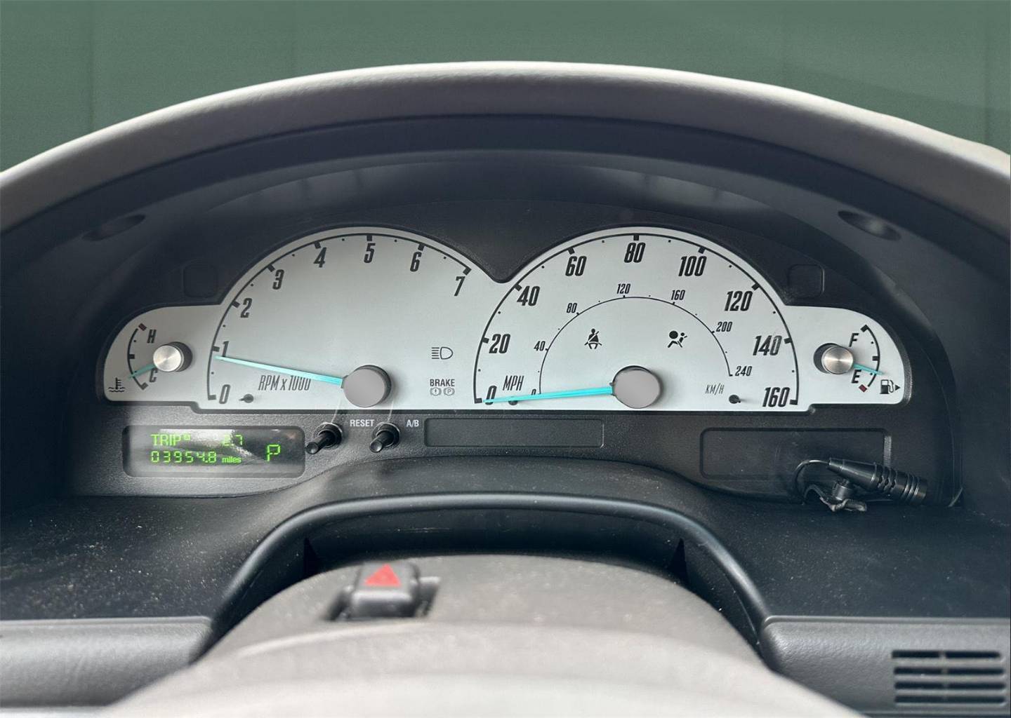 2002 Ford Thunderbird Deluxe - Photo 23