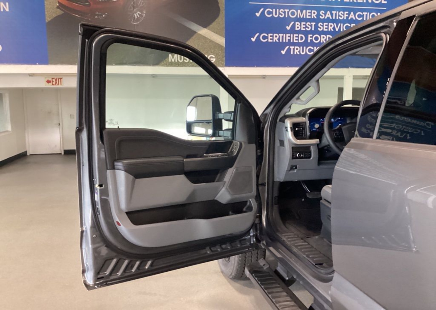 2026 Ford F-250 Super Duty XLT - Photo 10