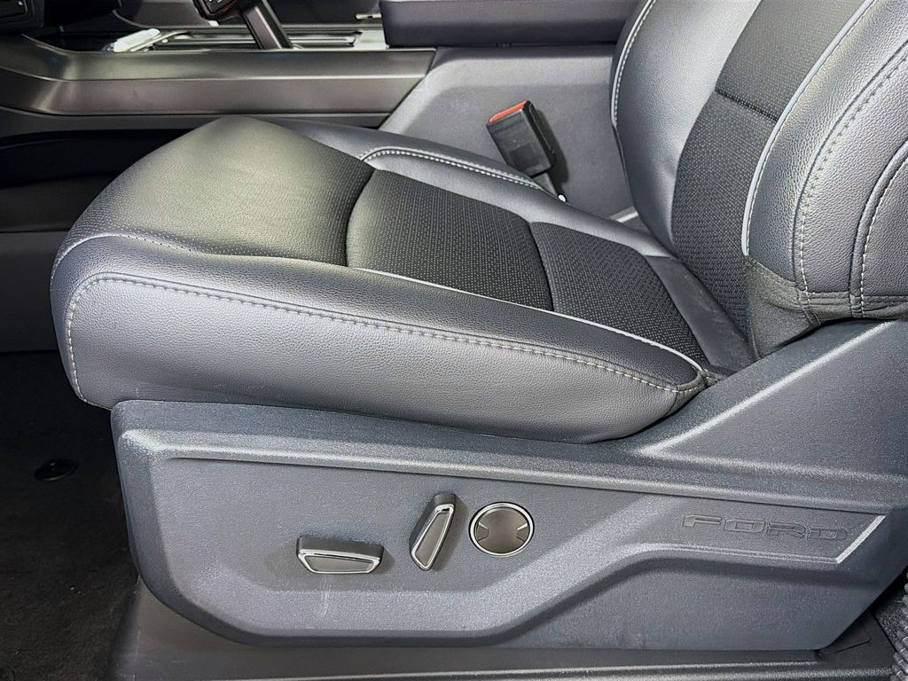 2025 Ford F-150 Lariat - Photo 22