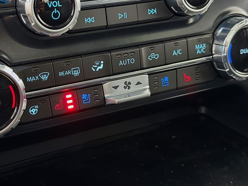 2025 Ford F-150 Lariat - Photo 23