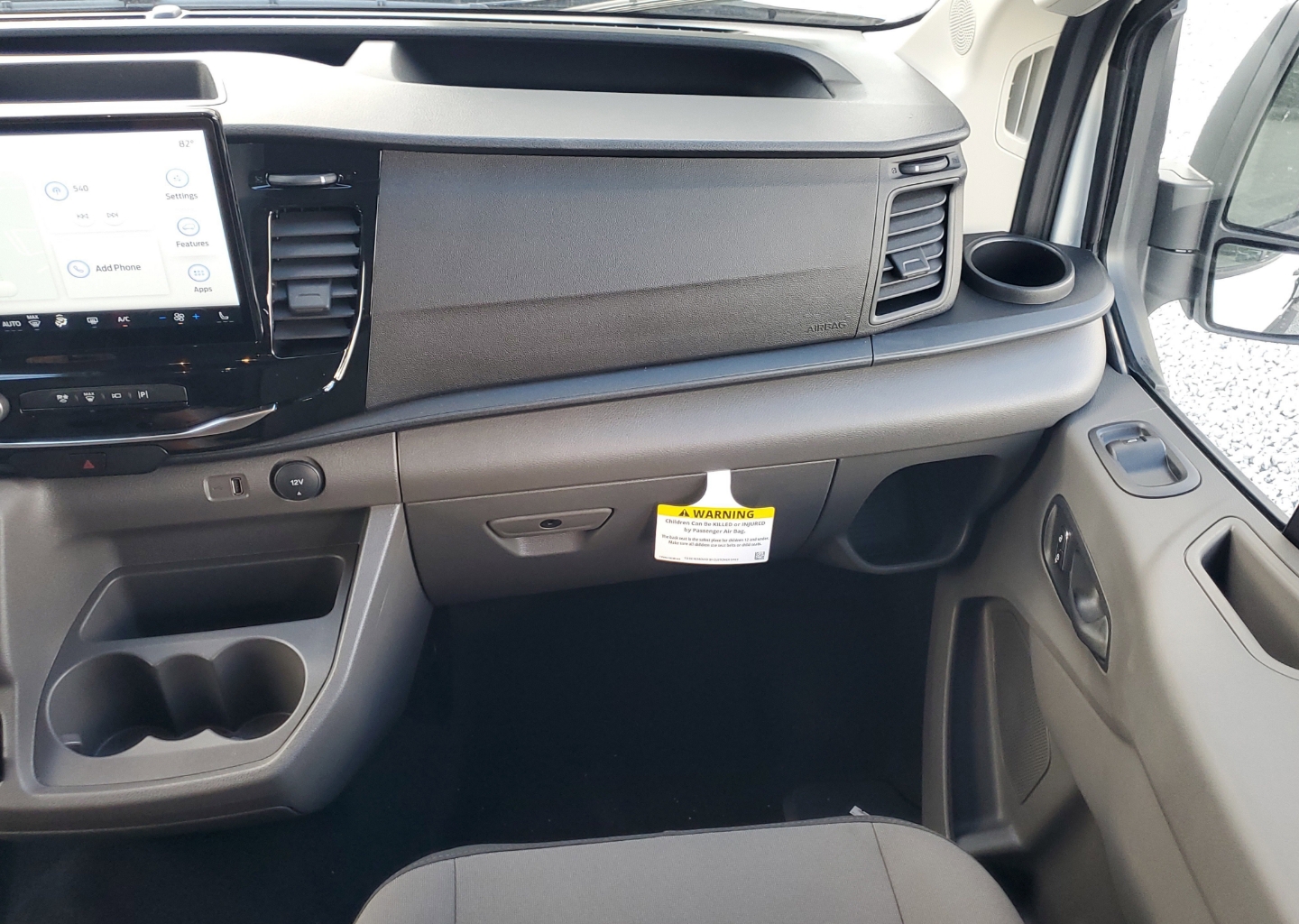 2026 Ford Transit Passenger Van XLT - Photo 17