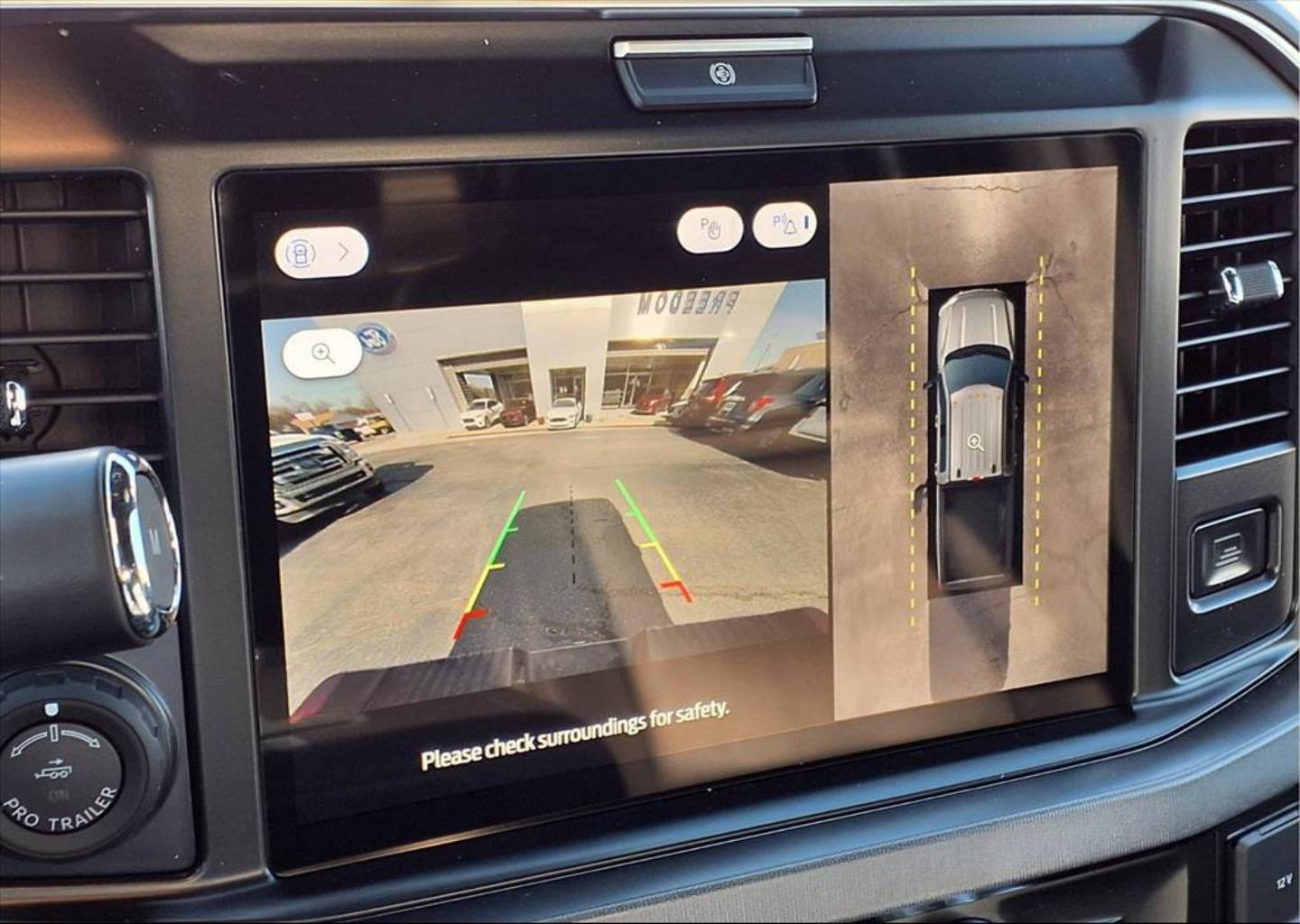 2026 Ford F-250 Super Duty Platinum - Photo 11