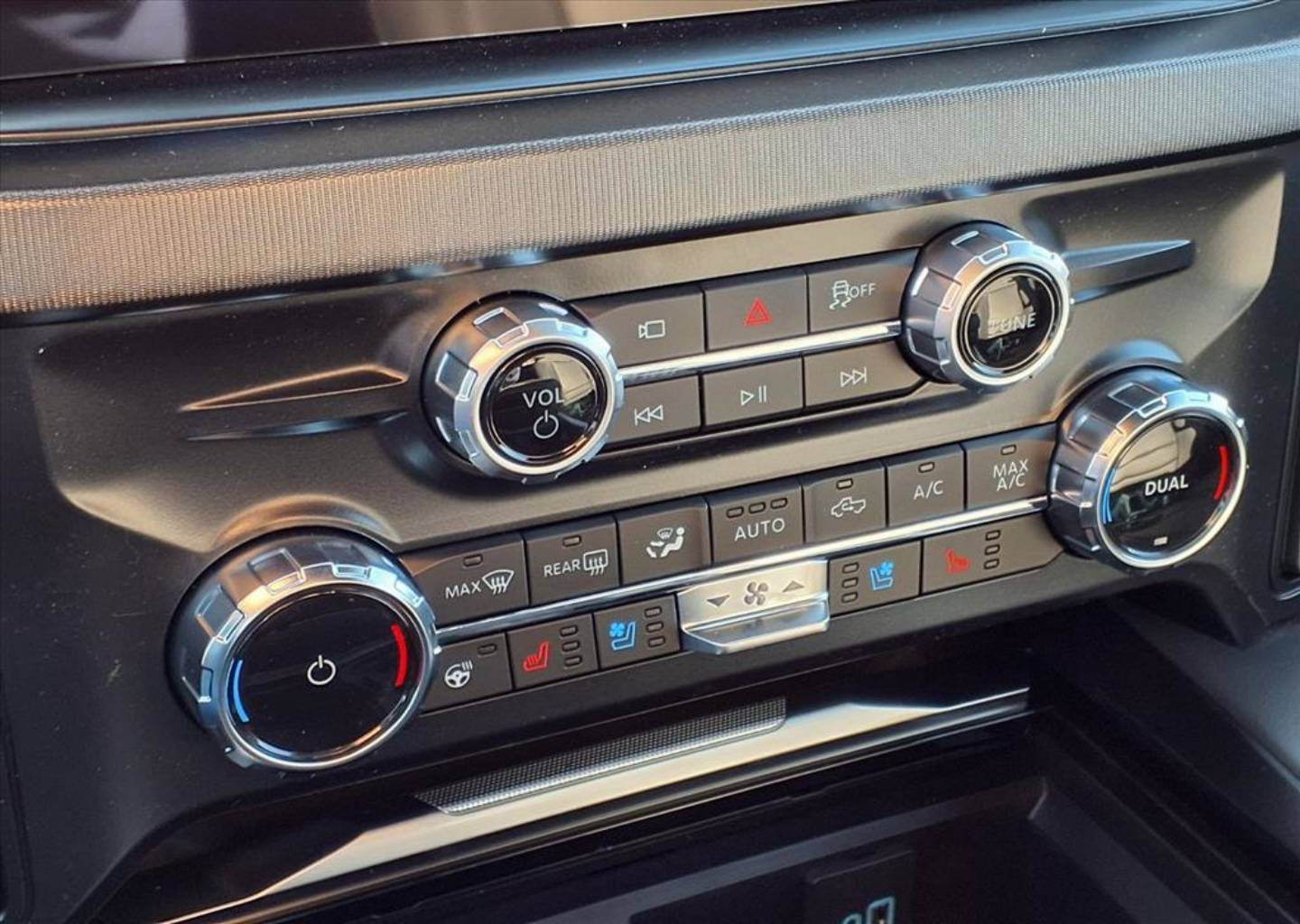 2026 Ford F-250 Super Duty Platinum - Photo 14