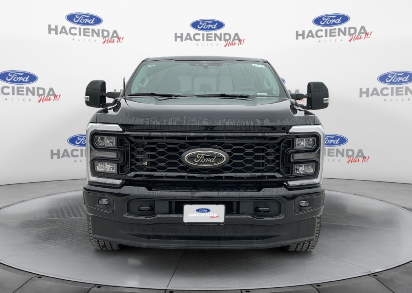 2026 Ford F-250 Super Duty XLT - Photo 8