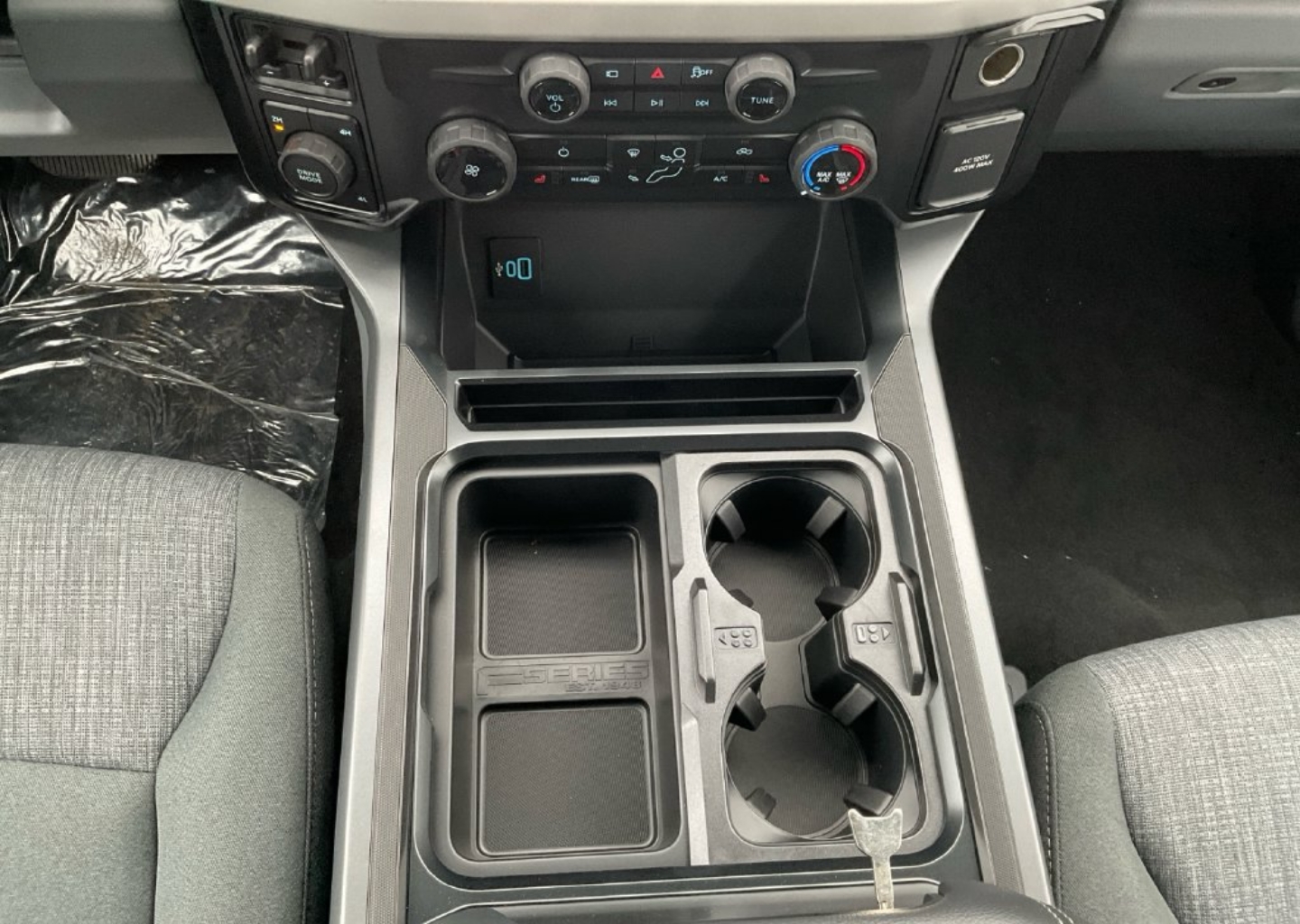 2026 Ford F-250 Super Duty XLT - Photo 11