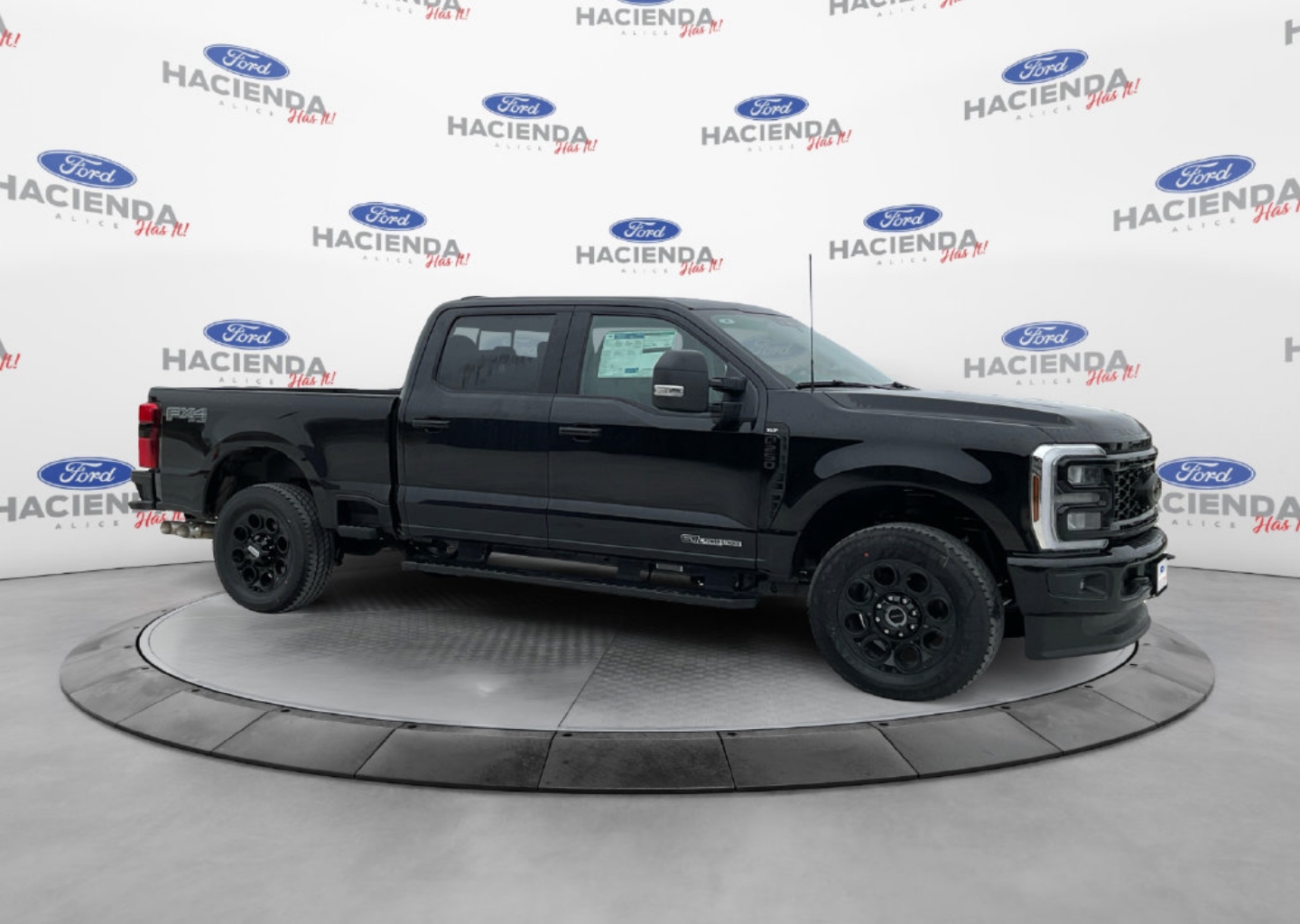 2026 Ford F-250 Super Duty XLT - Photo 7