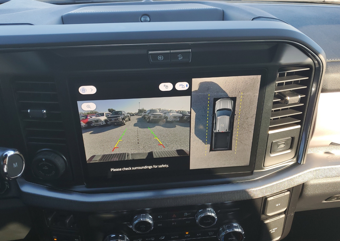 2026 Ford F-350 Super Duty Platinum - Photo 18