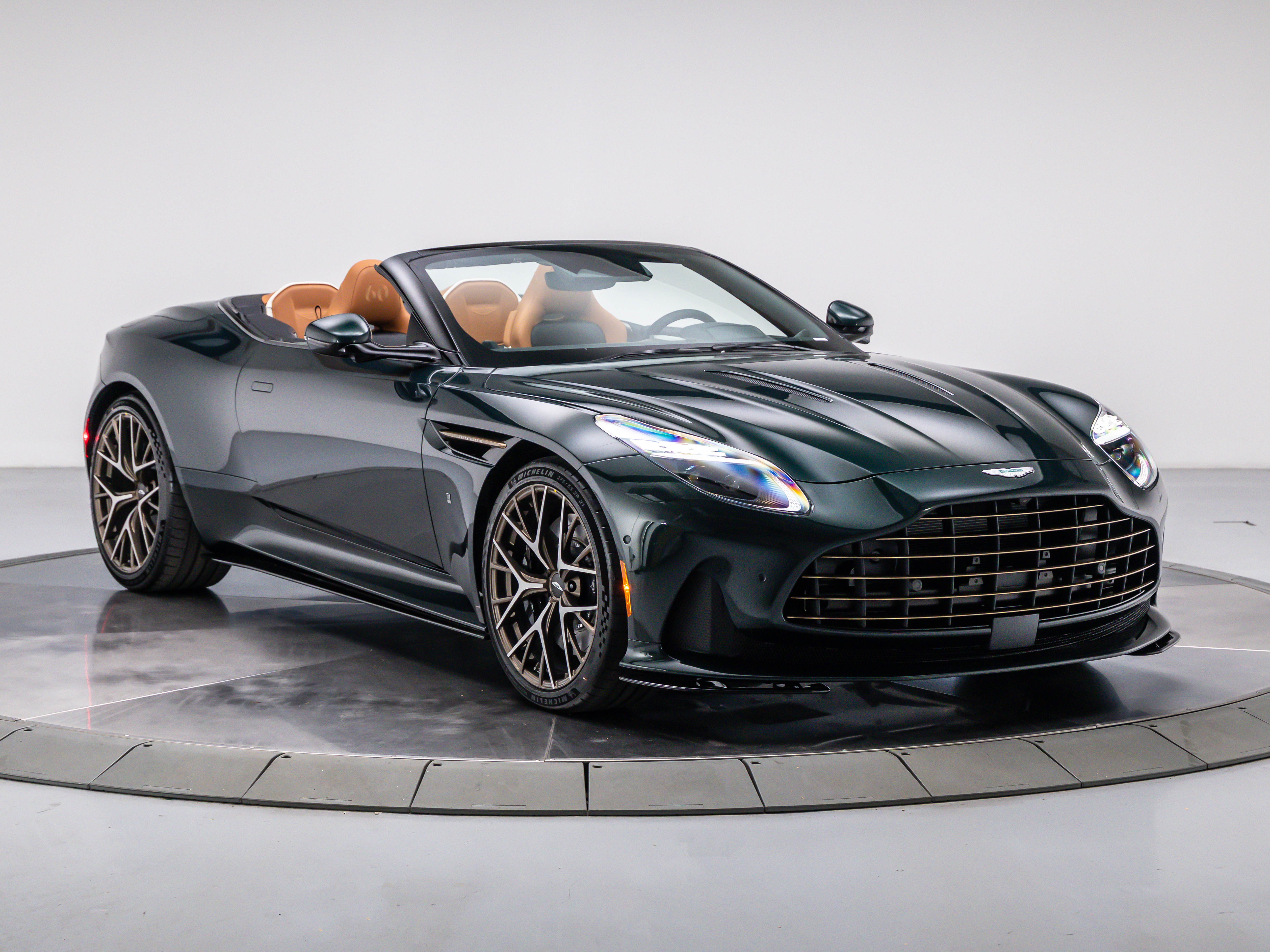 2026 Aston Martin DB12 Volante's photo