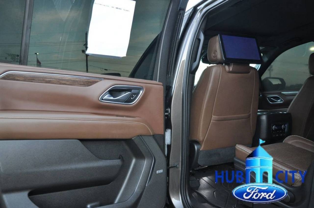 2021 Chevrolet Suburban High Country - Photo 13