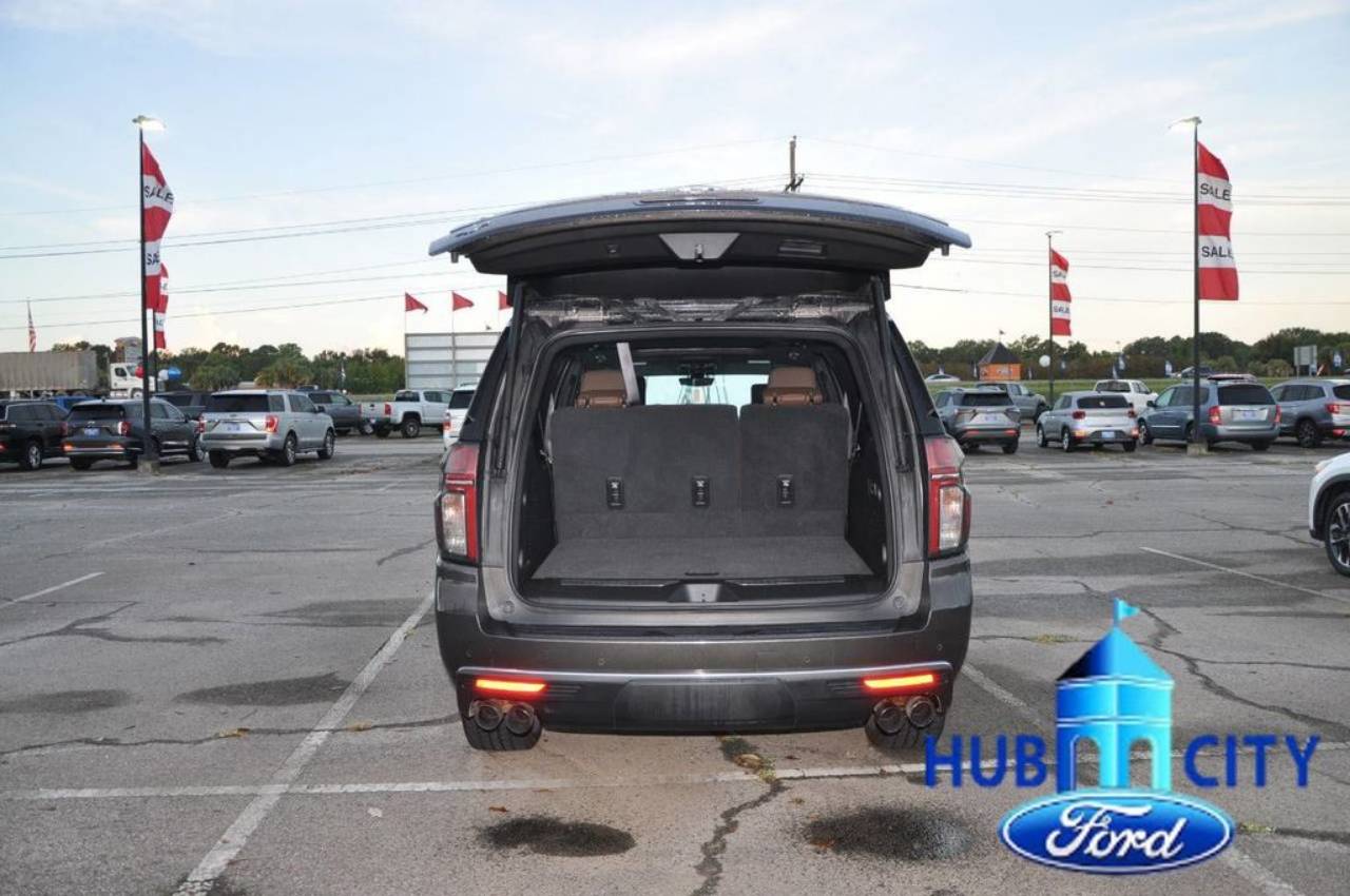 2021 Chevrolet Suburban High Country - Photo 23