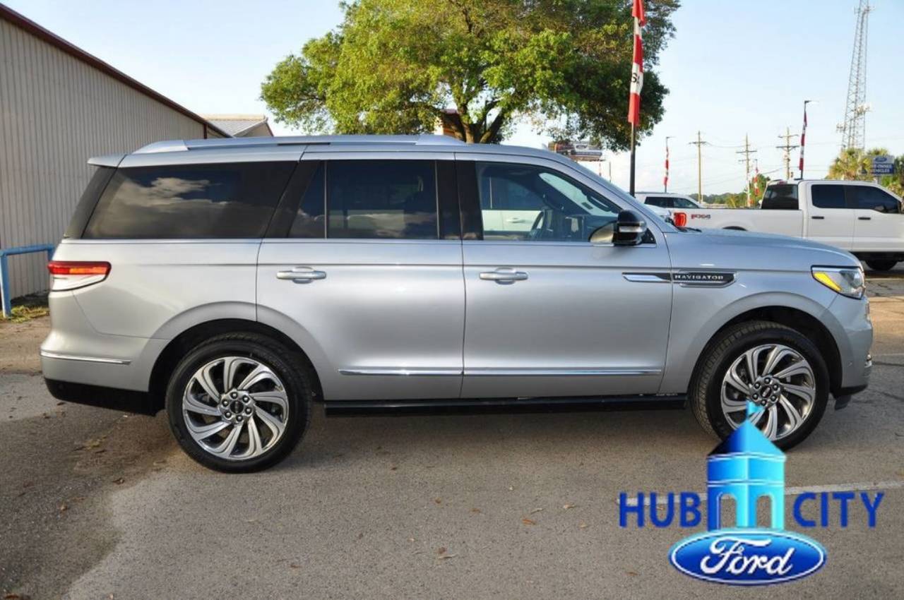 2023 Lincoln Navigator Reserve - Photo 6