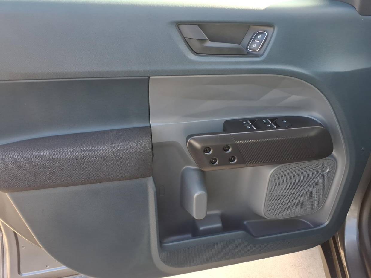 2026 Ford Maverick XL - Photo 8
