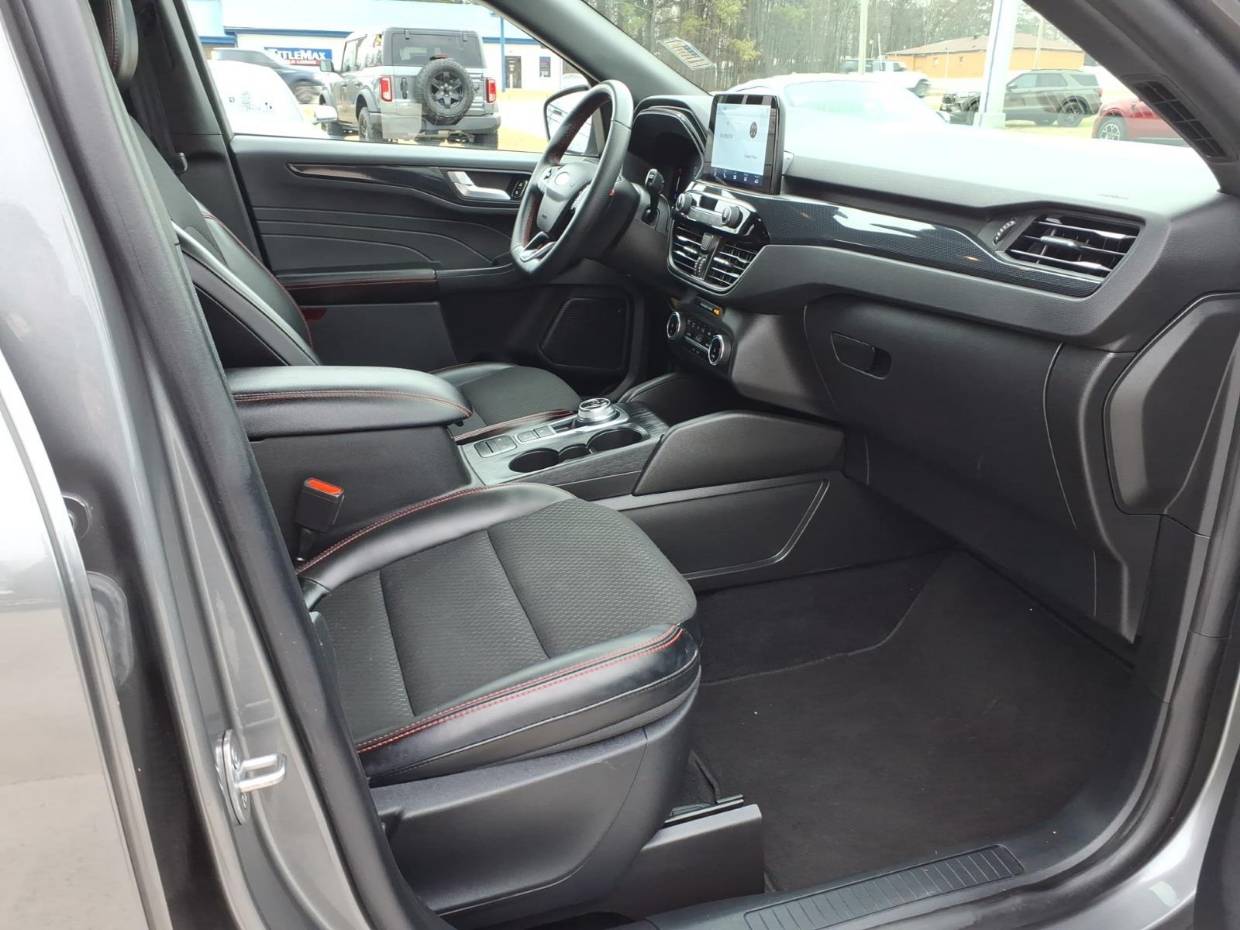 2025 Ford Escape ST-Line - Photo 7