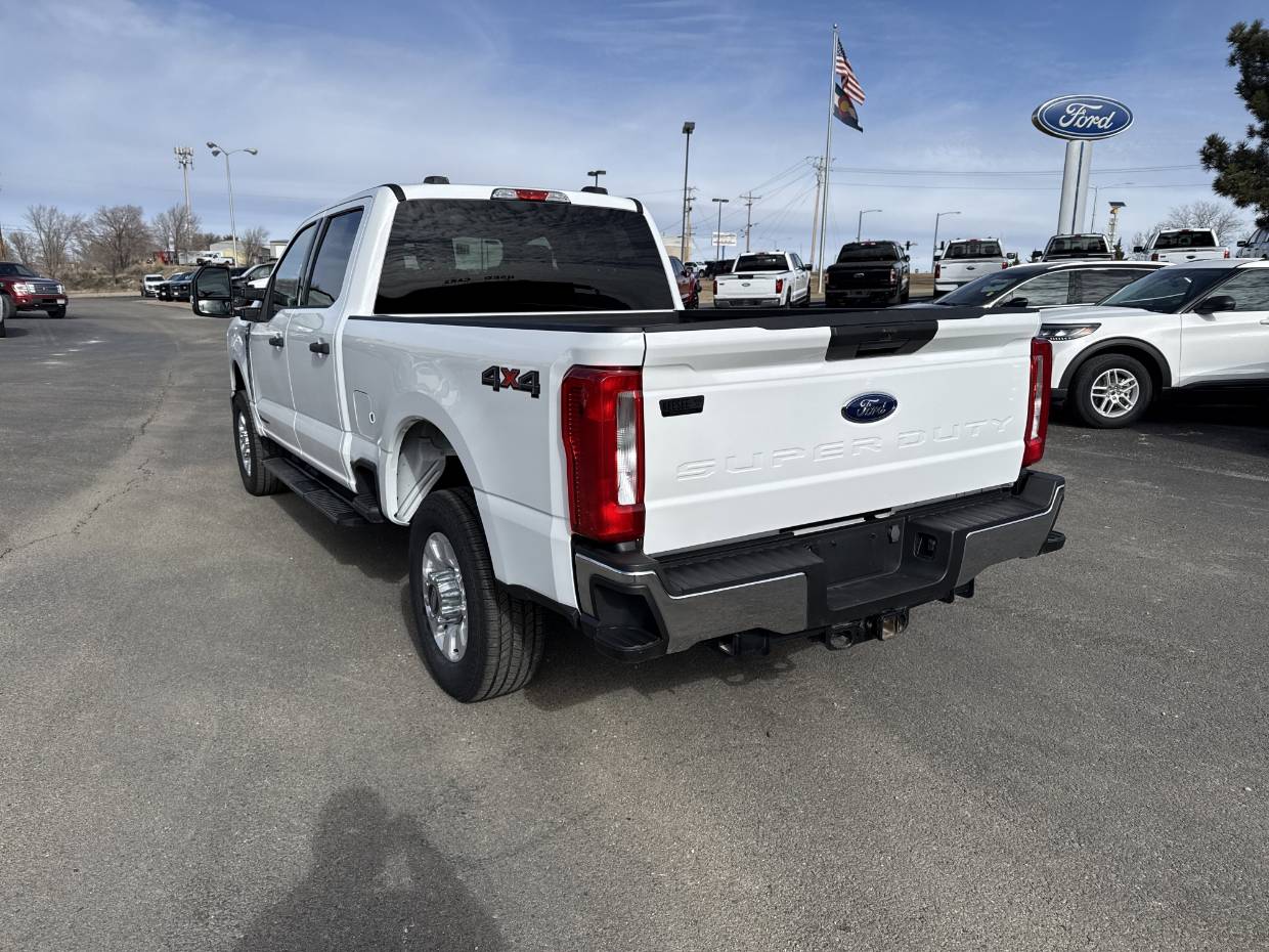 2024 Ford F-350 Super Duty XLT - Photo 7