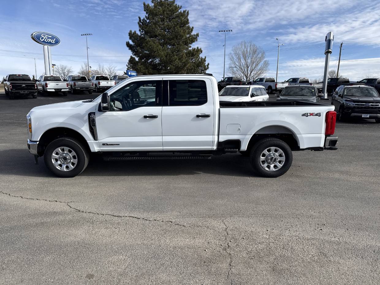 2024 Ford F-350 Super Duty XLT - Photo 8