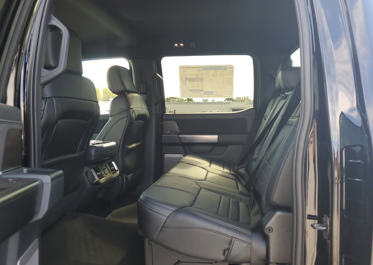 2026 Ford F-150 Platinum - Photo 11