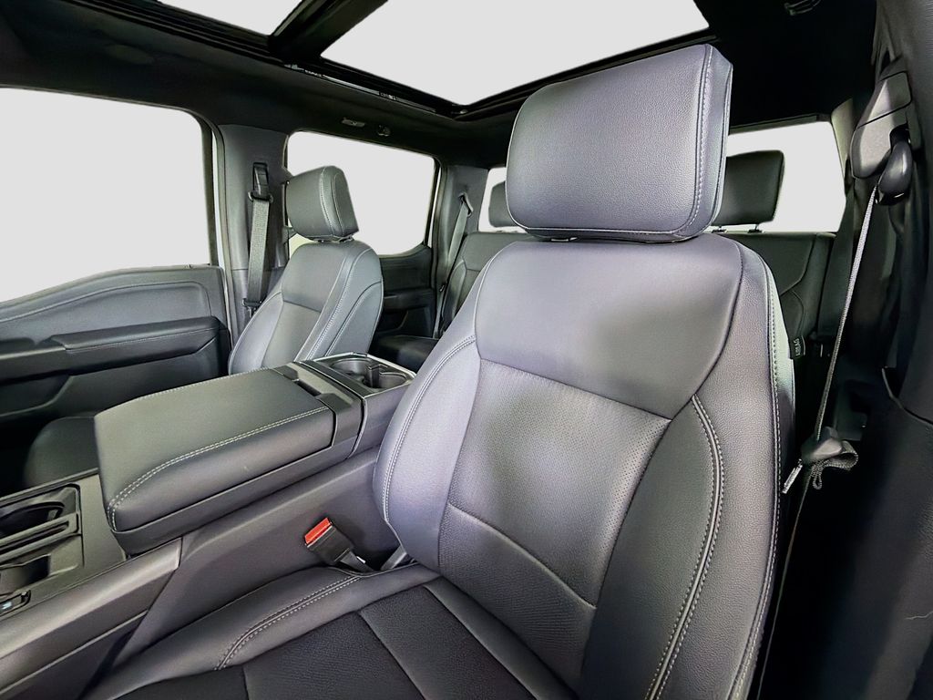 2025 Ford F-150 Lariat - Photo 11